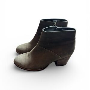 Blondo Dark Brown Ankle Booties Waterproof Sz 7.5 Side Zipper